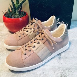 Sam Edelman Marquette Putty Suede Sneaker 10.5M